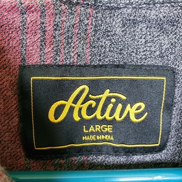 Active Skate Wear Button Up Red Striped Shirt Size Large - Picture 7 of 8